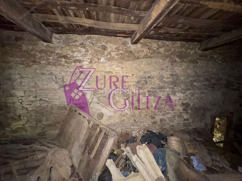 Foto 40908879-a51f-48e1-ae36-0ed12fb856bc. Masia a Elorrio
