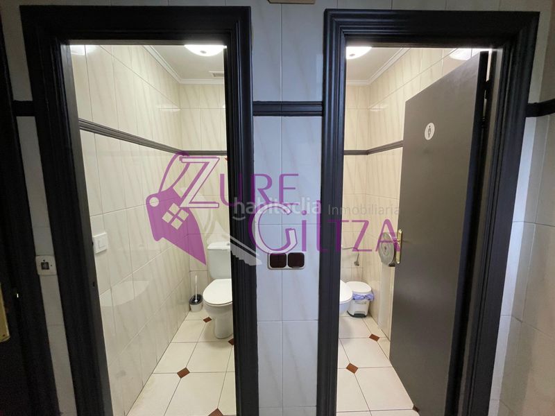 Foto 13e674a1-3633-4e1f-b02f-9fd28356f03a. Lloguer local comercial a Durango