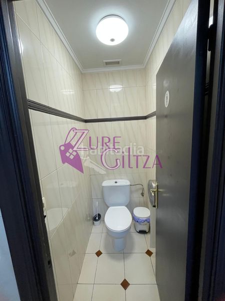 Foto 43aa6d03-ea78-4ed4-ab87-021b422ca5cf. Lloguer local comercial a Durango