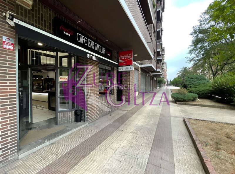 Foto 7f0ac3c9-7a94-4b8a-ac9a-252e76f11e94. Lloguer local comercial a Durango