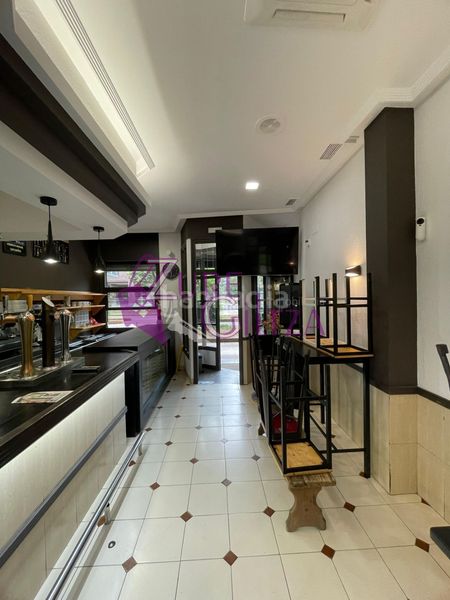 Foto 9b6fa5c0-3d04-4b30-8299-e117dc658741. Lloguer local comercial a Durango