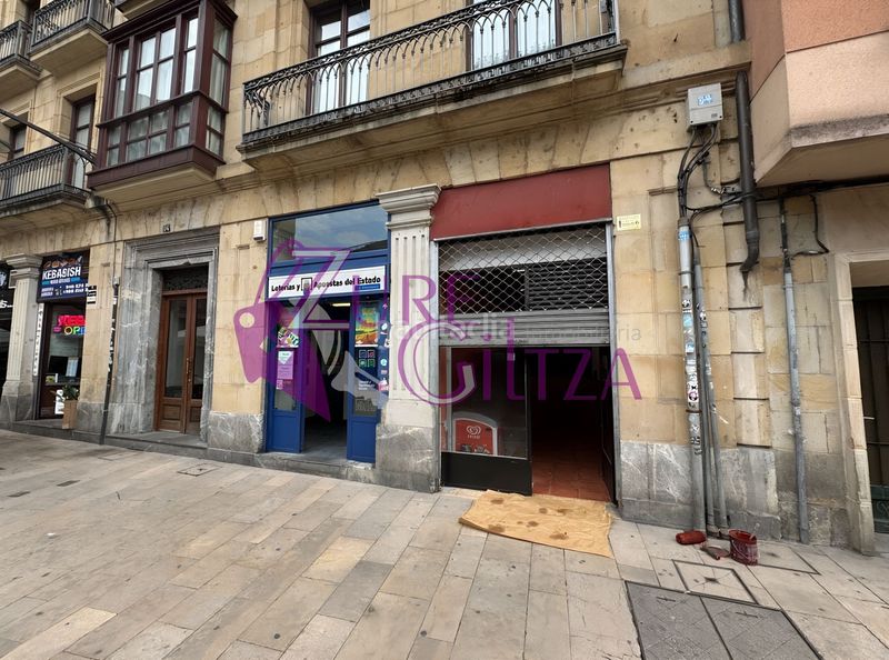 Foto 28f7e8f7-81d5-4bab-aca0-8f7a960fde14. Lloguer local comercial a Durango