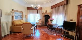 Lloguer Pis  Plaza guzman el bueno. Piso amueblado de 220 m2 en plaza de guzman centro de leon