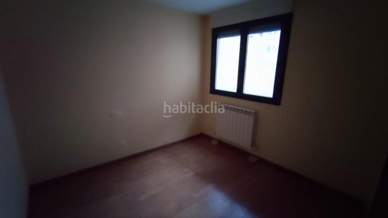 Foto b2ce95ab-977f-4dc0-81d5-3948e3434286. Piso venta de piso en avda pais leones en El Soto León