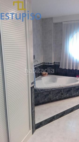 Foto 76132a11-1082-426f-9829-f5fed2fe35f6. Xalet amb calefacció aparcament piscina a Valdefresno