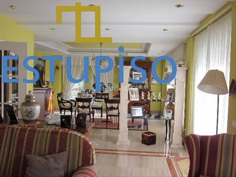 Foto 98314d99-9a87-4b81-954e-831e96279f4b. Xalet amb calefacció aparcament piscina a Valdefresno