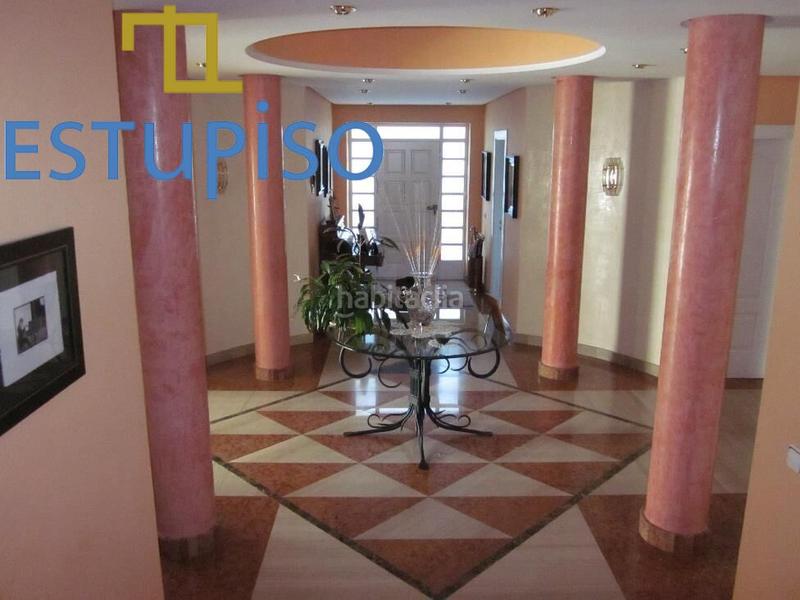 Foto aee53926-f996-46d6-9452-2c1707da62f5. Xalet amb calefacció aparcament piscina a Valdefresno