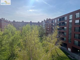 Appartement  Calle baiona. Piso 93m2 en urbanizaciónjardin privadocalle baionatotalmente ex