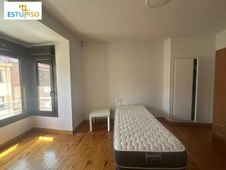 Appartement  Juan xxiii. Piso de 5 habitaciones en el ejido leon