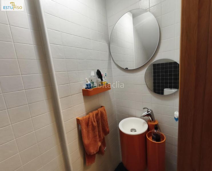 Foto 316665b8-4206-4e9f-8213-1ef8478d84a7. Casa adosada chalet adosado lakua 2006 4 habitacionescocinasalón3 bañosterraza y balcónplaza de garaje incluida en Vitoria - Gasteiz