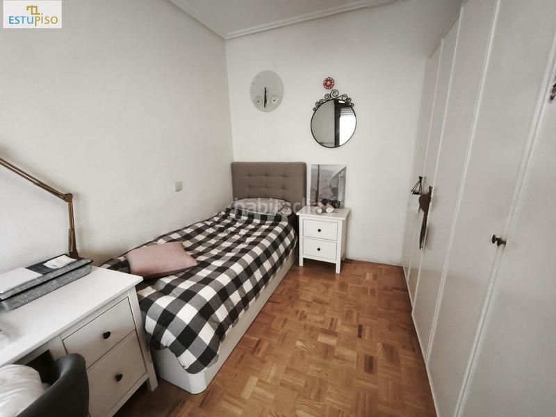 Foto 5ec79ae9-5d95-4374-bf62-874fd300adda. Pis amb calefacció aparcament a San Martín Vitoria - Gasteiz