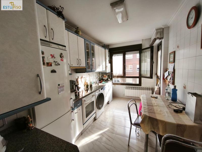 Foto 868aa490-84cc-4c36-bd61-8de9ceeac82a. Pis amb calefacció aparcament a San Martín Vitoria - Gasteiz