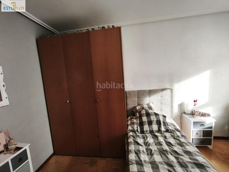 Foto de3347a8-2c6a-4871-a74b-b044a97e12a9. Pis amb calefacció aparcament a San Martín Vitoria - Gasteiz