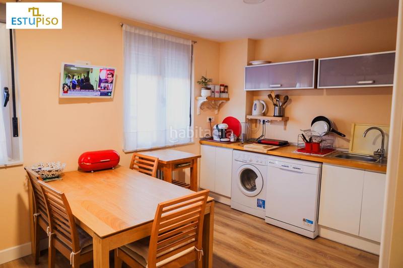 Foto b05f1150-7ed7-4d8d-9025-766a806ba9ab. Etagenwohnung mit heizung parking in Crucero León