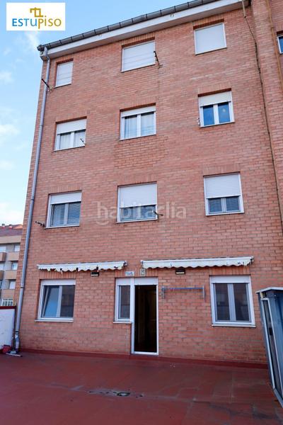 Foto 41a8cb7f-3ae2-4896-82b2-021b397fe482. Pis amb calefacció aparcament a Trobajo del camino