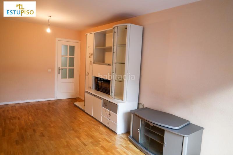 Foto 4d714b37-2818-4ce5-ad94-e6ce683ace3e. Pis amb calefacció aparcament a Trobajo del camino