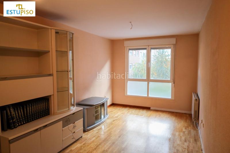 Foto edaee351-9780-4516-8073-49f2ce9ec088. Pis amb calefacció aparcament a Trobajo del camino