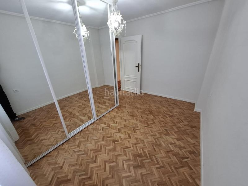 Foto d82ac81f-a6c1-4bc0-8130-afda9dd491be. Rent flat with heating in Centro Ciudad León