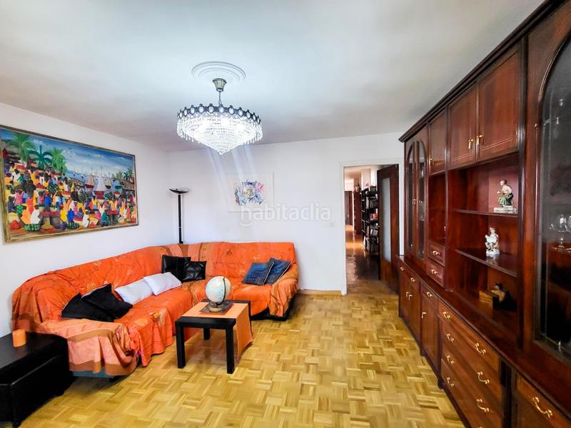 Foto fbece979-1341-48a9-9df2-80e80430d2d4. Etagenwohnung mit heizung parking in Centro Ciudad León