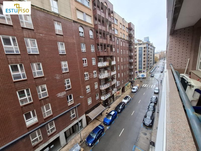 Foto 43a239e9-695a-4d73-a6e6-a79feea68e6f. Flat with heating parking in San Claudio - La Chantría León