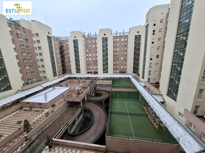 Foto 5e56c98d-7b04-47fc-8f60-8db6fb68ebe5. Flat with heating parking in San Claudio - La Chantría León