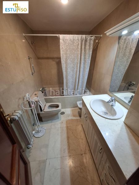 Foto db8e81df-7c82-409a-87c5-50729c4d0cef. Flat with heating parking in San Claudio - La Chantría León