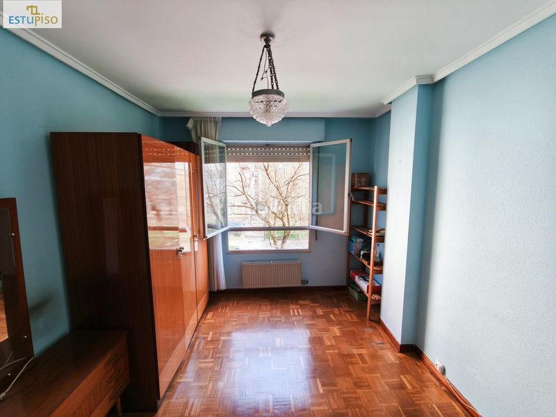 Foto c9b03bcb-b2b1-4b96-a2ad-a2483d55299e. Pis amb calefacció a Desamparados Vitoria - Gasteiz