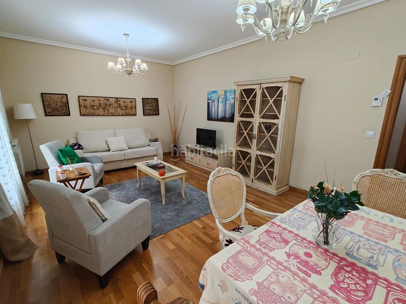 Foto 5002c6a4-49cf-4c9a-85f5-d3747f3732ff. Rent flat in calle paso 2 in Casco Antiguo León