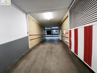 Aparcament cotxe  Calle postas. Plaza de garaje  plaza santa barbara  frente al corte ingles  ju