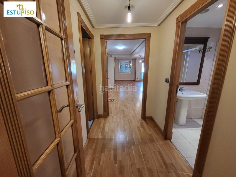 Foto 78b7160d-d983-410a-97fa-163249e72092. Rent flat with parking in Centro Ciudad León
