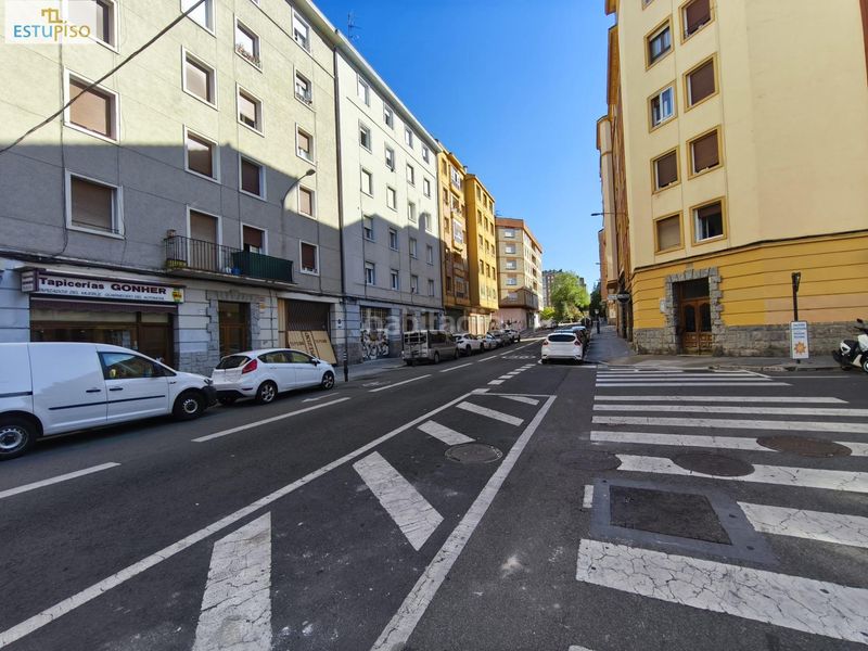 Foto b21398e7-26db-4e8a-ba35-edea1e93de6a. Posto auto in Santa Lucía Vitoria - Gasteiz