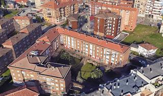 Lloguer Aparcament cotxe a Calle navarra 14. Amplio garaje de 40m2 en astillero