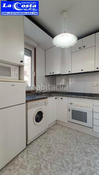 Foto 4f1d54aa-5a3c-4060-8f5d-cdc85fc7fc89. Rez-de-chaussée avec parking dans Somo Ribamontán al Mar