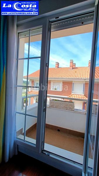 Foto ad5ac318-b2a4-473f-a916-7b92a8ea49d7. Casa adossada amb calefacció aparcament a Loredo Ribamontán al Mar