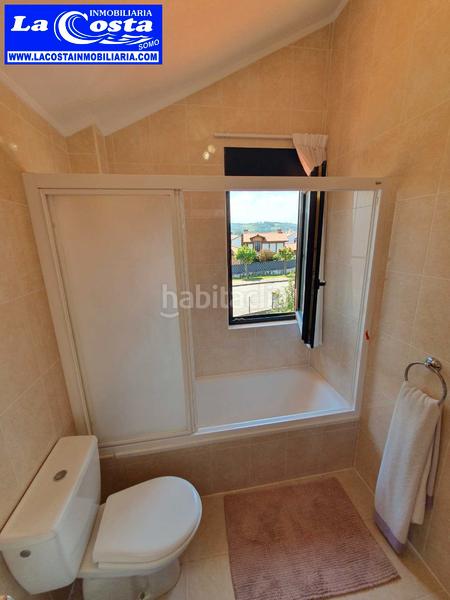 Foto 3141f9aa-646f-4e33-880e-0538a40c4403. Chalet Galizano. céntrico chalet independiente. en Ribamontán al Mar