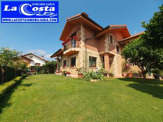 Xalet  Barrio la iglesia. Güemes. impecable chalet independiente.