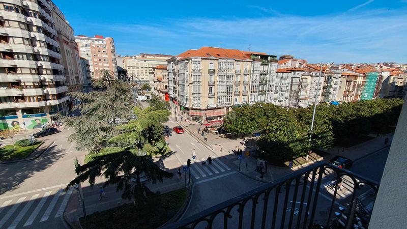 Foto 9b4fb86d-12f2-49d3-b8a3-ea1a65f732a4. Piso en pleno centro piso de 4hab totalmente reformado impecable en Santander