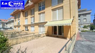Appartement à Calle ría cubas 39. Estupenda vivienda con amplia terraza de 32m2