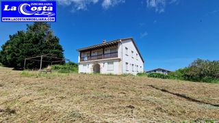 Chalet  Avenida del ayuntamiento. Carriazo. casona independiente de 300m2 y 3.850m2 de terreno urb
