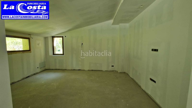 Foto af0bc9cd-e687-4af6-adbd-0d9e55040f52. Xalet amb xemeneia calefacció a Ribamontán al Monte