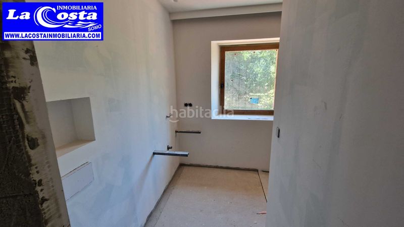 Foto b7d124d5-8b0a-4575-aef4-7cc0ded0614e. Xalet amb xemeneia calefacció a Ribamontán al Monte