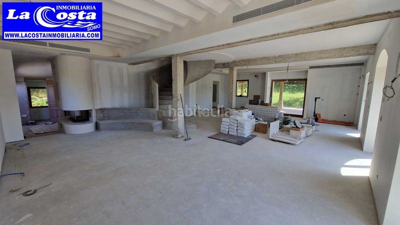 Foto f6b86aaf-380b-46f1-8e32-d8e98040dda3. Xalet amb xemeneia calefacció a Ribamontán al Monte