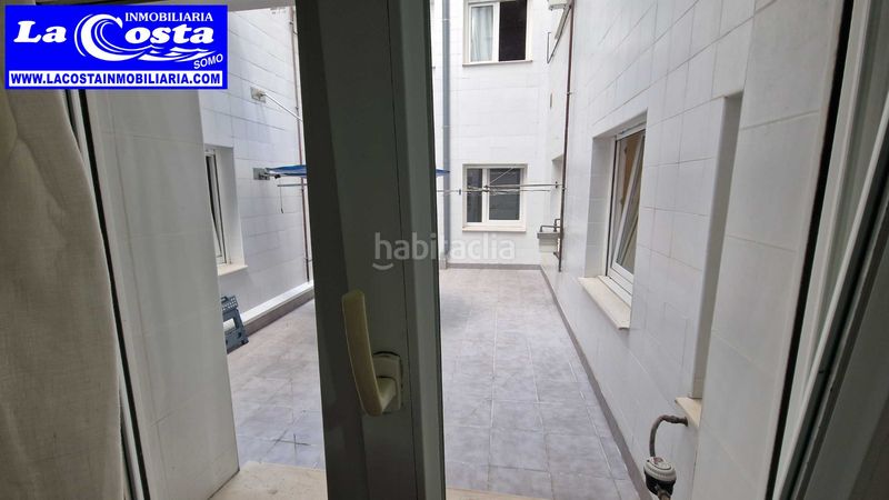 Foto fe8ae7a4-8736-45fc-a294-69d128c0ba27. Pis a calle alta 52 a Numancia - San Fernando Santander