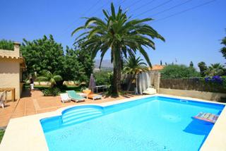 Xalet a Valdeolletas - Las Cancelas - Xarblanca. Amplia villa en centro marbella
