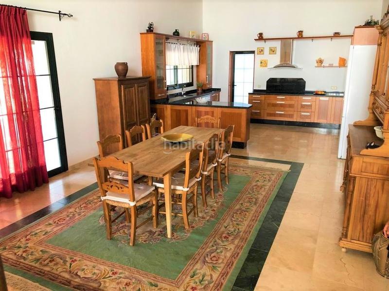 Foto 32abb611-77b6-4d48-8f72-9e8a9eca4b6e. Chalet con parcheggio piscina in altos de Estepona Estepona