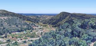 Finca rústica  Loma pontezuela. Gran parcela rustica con agua y antigua edificación.
