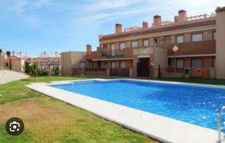 Apartament a Marina de Casares. Apartamento en primera planta en hacienda de casares