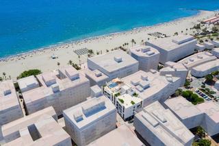 Apartamento en Puerto de Estepona. Apartamento en estepona obra nueva a pocos metros de la playa