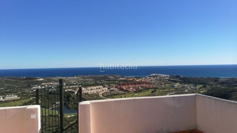 Foto 43c04a1b-662d-4469-aafb-8b2a946b658c. Àtic amb calefacció aparcament piscina a Doña Julia Golf Casares