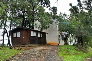 Casa en Altos de Estepona. Oportunidad casa rustica junto al rio padron